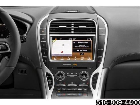 Used 2020 Lincoln Nautilus Reserve AWD/4WD image 11