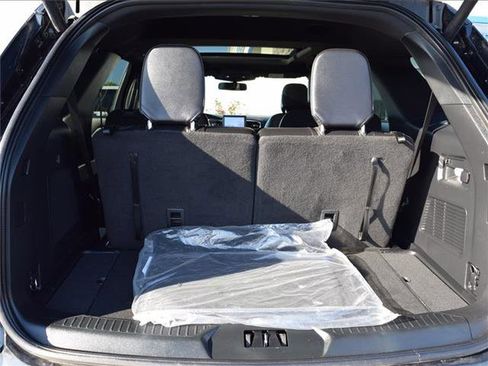 Used 2023 Ford Explorer ST-Line w/ Class IV Trailer Tow Package image 42