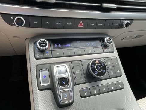 Used 2023 Hyundai Palisade Limited AWD/4WD image 21