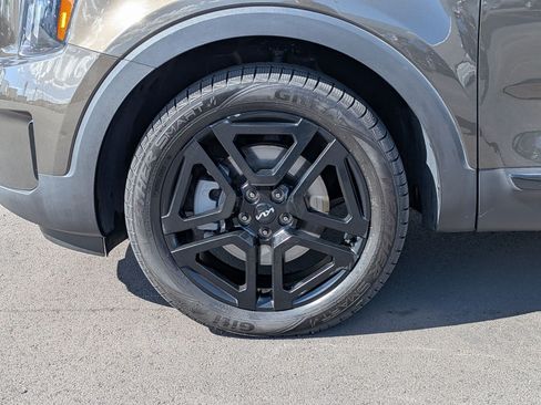 Certified 2024 Kia Telluride SX Prestige X-Line AWD/4WD image 12