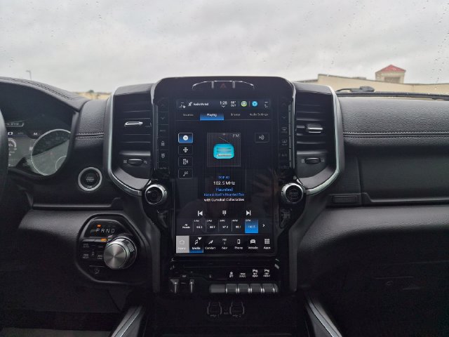 Used 2023 RAM 1500 Laramie AWD/4WD image 22