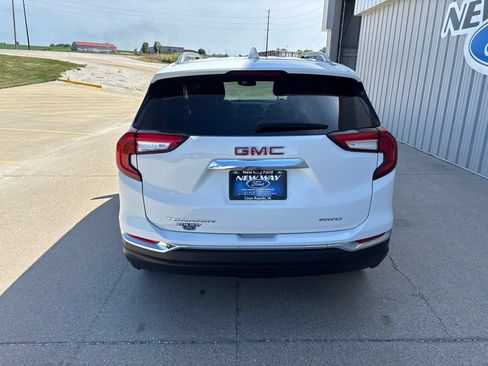 Used 2023 GMC Terrain SLT w/ Tech Package AWD/4WD image 7