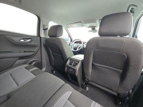 Used 2024 Chevrolet Blazer LT w/ Convenience Package FWD image 16