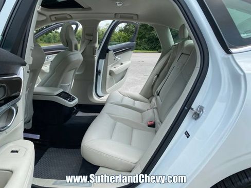 Used 2017 Volvo S90 T5 Momentum w/ Convenience Package FWD image 34
