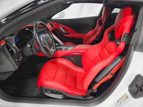 Used 2017 Chevrolet Corvette Z06 image 24