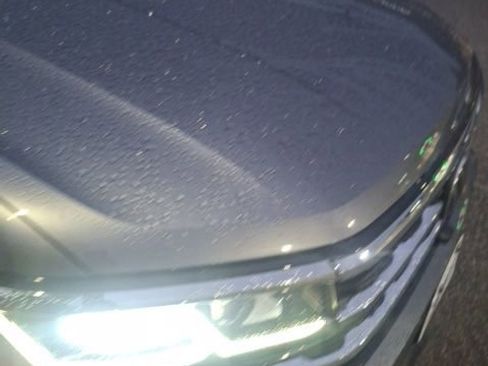 Used 2022 Volkswagen Atlas SEL Premium image 17