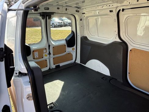 Used 2019 Ford Transit Connect XL image 11