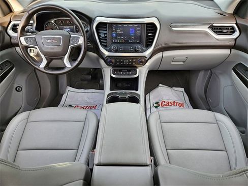 Used 2023 GMC Acadia SLT image 11