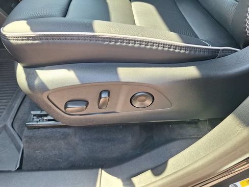 Used 2026 GMC Acadia Denali w/ Super Cruise Package AWD/4WD image 19