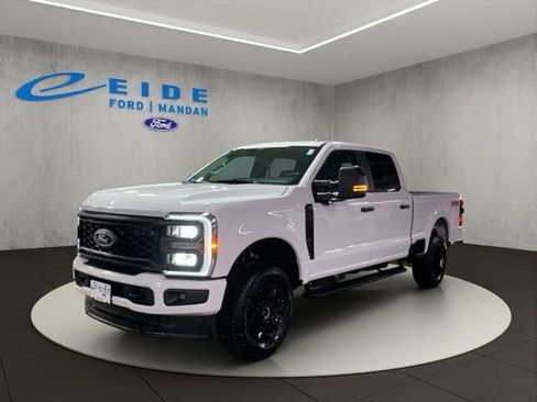 New 2026 Ford F250 4x4 Crew Cab Super Duty image 3