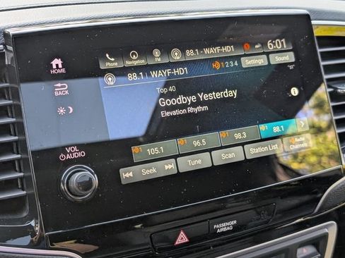 Used 2024 Honda Passport Black Edition image 26