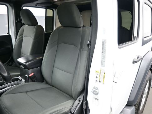 Used 2019 Jeep Wrangler Unlimited Sport S AWD/4WD image 13