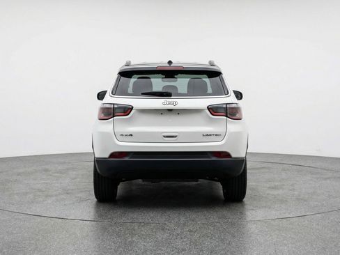Used 2025 Jeep Compass Limited AWD/4WD image 7