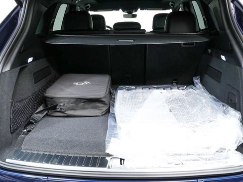 New 2026 Porsche Cayenne AWD image 32