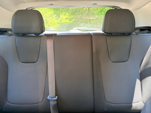 Used 2025 Buick Encore GX Preferred FWD image 37