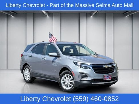Used 2023 Chevrolet Equinox LT w/ Driver Convenience Package AWD/4WD image 1