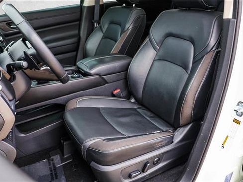 Used 2022 Nissan Pathfinder SL w/ SL Premium Package image 12