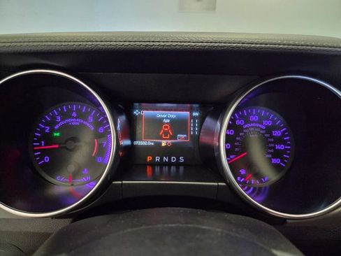 Used 2021 Ford Mustang Premium RWD image 18