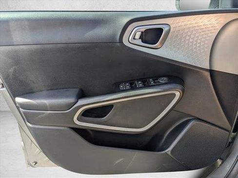 Used 2024 Kia Soul LX w/ Option Group 015 image 13