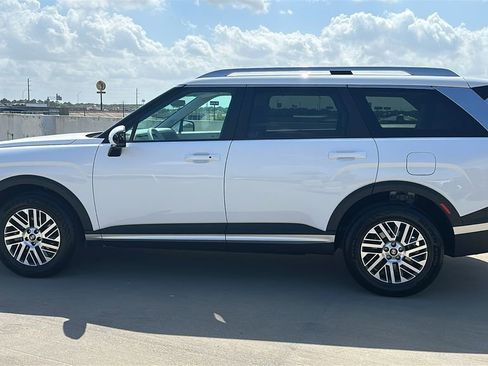 Used 2026 Hyundai Palisade SEL image 9