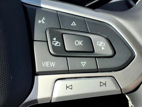 New 2026 Volkswagen Tiguan SE image 22