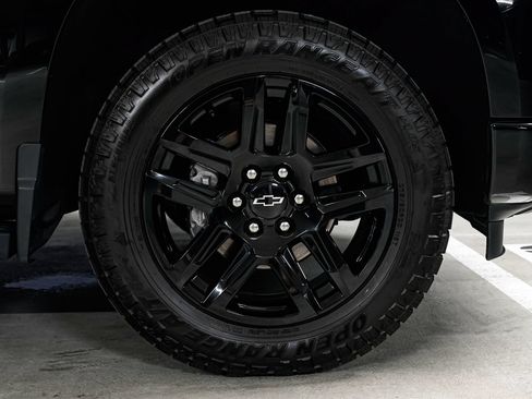 Used 2024 Chevrolet Silverado 1500 High Country w/ Midnight Edition AWD/4WD image 57