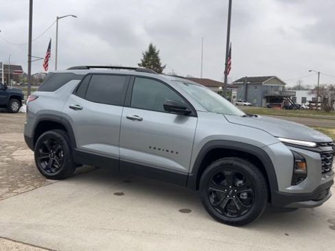 New 2026 Chevrolet Equinox LT w/ Convenience Package II image 2