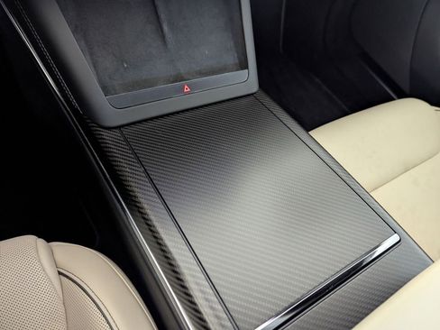 Used 2021 Tesla Model S Plaid image 10