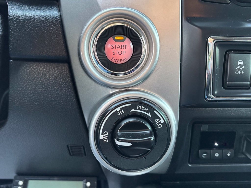 Used 2019 Nissan Titan PRO-4X AWD/4WD image 35