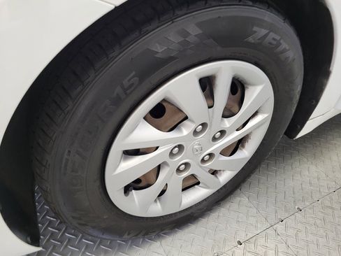 Used 2019 Hyundai Elantra SE w/ Cargo Package FWD image 31