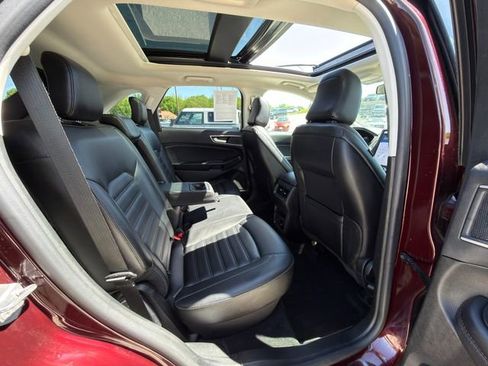 Used 2023 Ford Edge SEL w/ Convenience Package AWD/4WD image 10