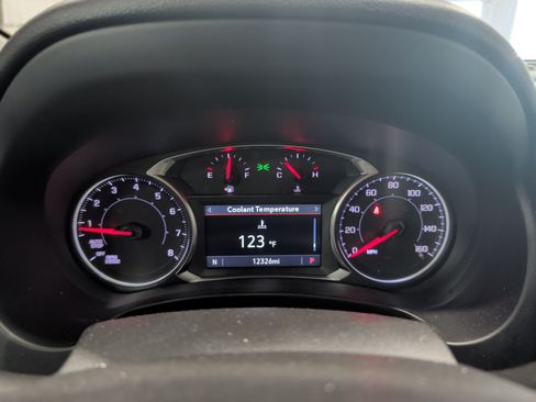 Used 2024 GMC Terrain SLE w/ Driver Convenience Package AWD/4WD image 8