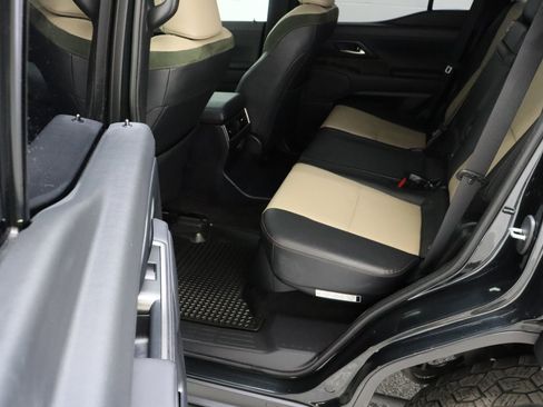 Used 2024 Lexus GX 550 image 30
