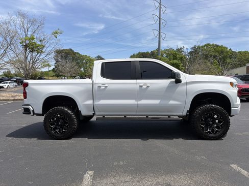 Used 2022 Chevrolet Silverado 1500 RST image 4