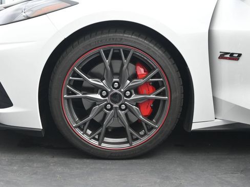 Used 2023 Chevrolet Corvette Stingray Premium Cpe w/ Z51 Performance Package RWD image 23