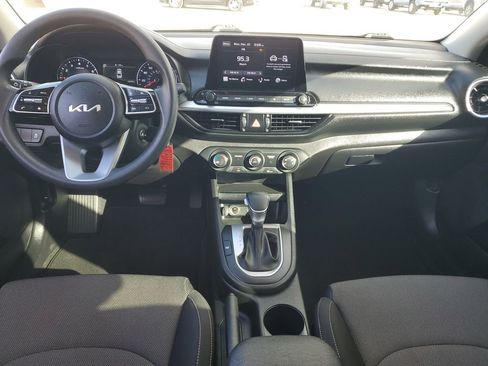 Used 2022 Kia Forte LXS image 10