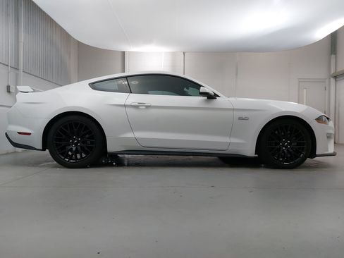 Used 2019 Ford Mustang GT Premium w/ GT Performance Package RWD image 8