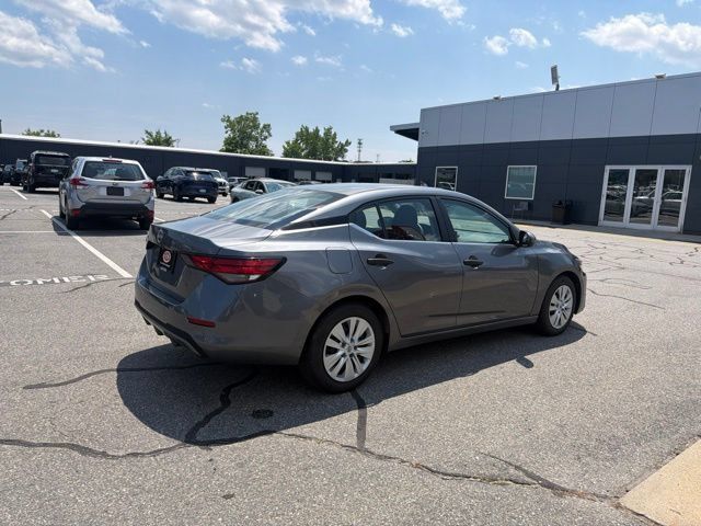 Used 2024 Nissan Sentra S FWD image 5
