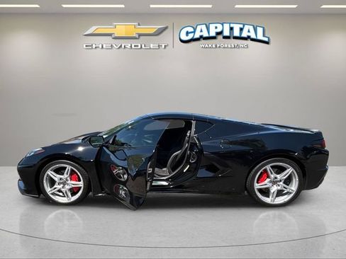 Used 2024 Chevrolet Corvette Stingray Preferred Cpe w/ Battery Protection Package RWD image 4