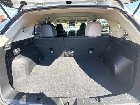 Used 2022 Subaru Crosstrek 2.5i Limited AWD/4WD image 11
