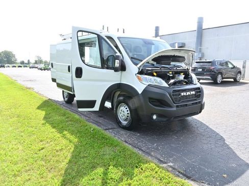 Used 2025 RAM ProMaster 2500 w/ Safety Group FWD image 45