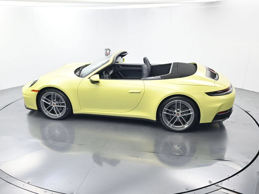 Certified 2025 Porsche 911 Carrera RWD image 51