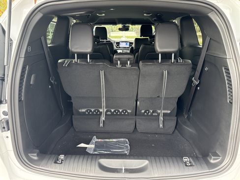 New 2026 Chrysler Pacifica Select w/ S Appearance Package image 31