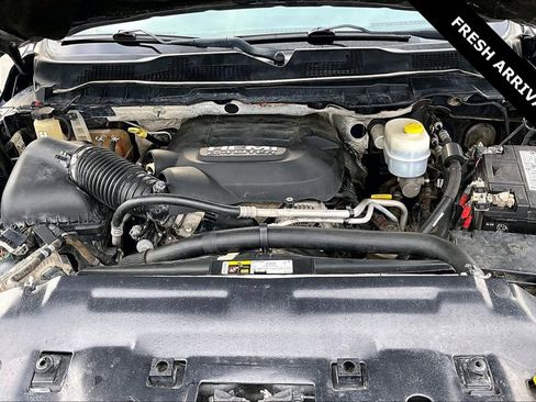 Used 2016 RAM 2500 Tradesman w/ Chrome Appearance Group image 29