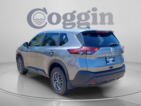 Used 2021 Nissan Rogue S FWD image 3
