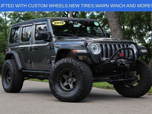 Used 2019 Jeep Wrangler Unlimited Sahara w/ Cold Weather Group AWD/4WD image 1