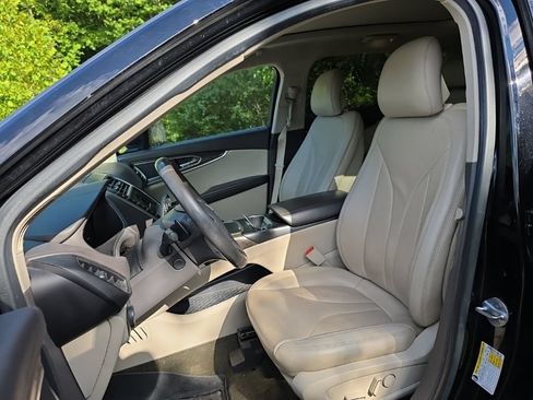 Used 2018 Lincoln MKX Reserve w/ Lincoln MKX Climate Package AWD/4WD image 11