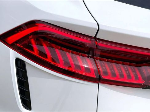 Used 2023 Audi RS Q8 AWD/4WD image 28