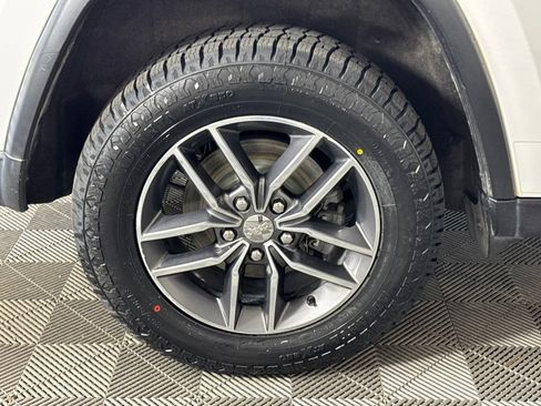 Used 2018 Jeep Grand Cherokee Limited w/ Luxury Group II AWD/4WD image 13
