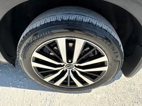Used 2023 Nissan Pathfinder Platinum AWD/4WD image 27